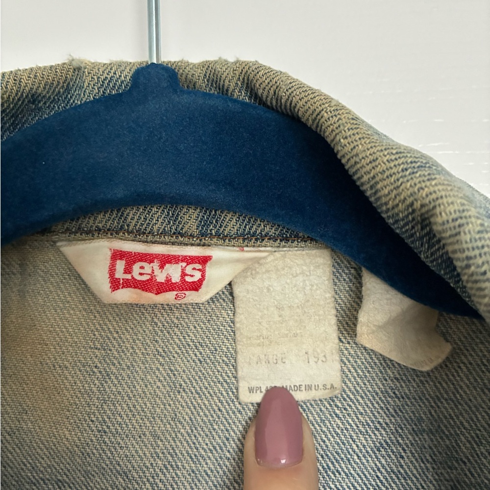 Levi's Classic Blue Denim Jacket - Picture 3 of 7
